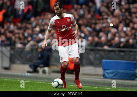 London, Großbritannien. 2. März 2019. Henrik Mkhitaryan von Arsenal in Aktion. EPL Premier League match, Tottenham Hotspur v Arsenal im Wembley Stadion in London am Samstag, den 2. März 2019. Dieses Bild dürfen nur für redaktionelle Zwecke verwendet werden. Nur die redaktionelle Nutzung, eine Lizenz für die gewerbliche Nutzung erforderlich. Keine Verwendung in Wetten, Spiele oder einer einzelnen Verein/Liga/player Publikationen. pic von Steffan Bowen/Andrew Orchard sport Fotografie/Alamy leben Nachrichten Stockfoto