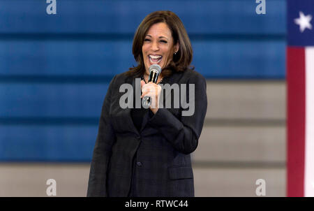 North Las Vegas, Nevada, USA 02 Mär, 2019. Der US-Senator Kamala Harris (D-CA) beteiligt sich an einem Town hall Meeting im Canyon Springs High School. Dies ist der Senator das erste Mal in Nevada als demokratischer Präsidentschaftskandidat. Credit: Brian Cahn/ZUMA Draht/Alamy leben Nachrichten Stockfoto