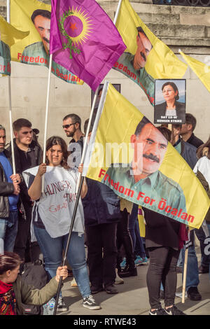 London, Großbritannien. 2. März 2019. Ein Protest von Gik-Der türkisch/kurdischen kulturellen Verein organisiert und sozialistischen Frauen Union SKB sendet Solidarität der Hungerstreikenden in der Türkei gegen die Inhaftierung von Mitgliedern der HDP (Völker) und der Demokratischen Partei der Freien Frauen Kongress, sowie viele Journalisten, Sozialisten und LGBTI-Aktivisten. Credit: Peter Marschall/Alamy leben Nachrichten Stockfoto