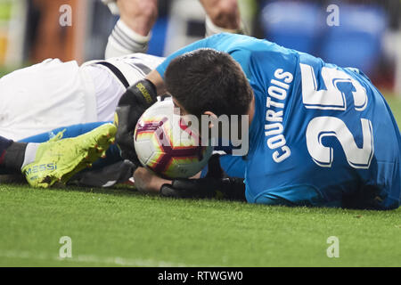 Madrid, Madrid, Spanien. 2 Mär, 2019. Thibaut Courtois (Torhüter; Real Madrid) in Aktion während der La Liga Match zwischen Real Madrid und FC Barcelona im Santiago Bernabeu Stadion am 3. März 2019 in Madrid, Spanien Credit: Jack Abuin/ZUMA Draht/Alamy leben Nachrichten Stockfoto