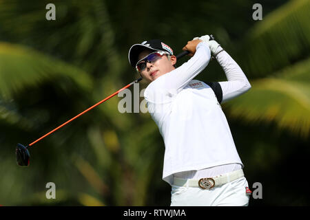 Singapur. 3 Mär, 2019. Hyo Joo Kim von Südkorea zweigt weg auf der zweiten Bohrung während der Endrunde, die von der Frauen-WM im Tanjong Kurs, Sentosa Golf Club. Credit: Paul Miller/ZUMA Draht/Alamy leben Nachrichten Stockfoto