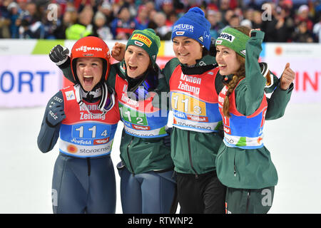 Katharina ALTHAUS, Ramona STRAUB, Carina VOGT, Juliane SEYFARTH (alle GER), Team Deutschland, Sieger, Gewinner, Jubel, Freude, Begeisterung, Skispringen Damen Team, Team Springen, Skispringen Damen Normal Hill Team am 26.02.2019. Nordische Ski-WM 2019 in Seefeld/Österreich vom 19.02.-03.03.2019. | Verwendung weltweit Stockfoto