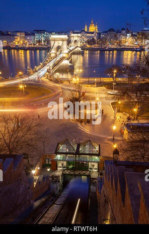 Nacht in Budapest, Ungarn. Stockfoto