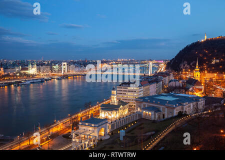 Nacht in Budapest, Ungarn. Stockfoto