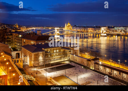 Nacht in Budapest, Ungarn. Stockfoto