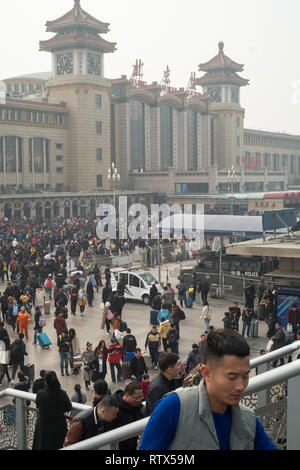 Beijing Railway Station. China verbietet 23 m vom Kauf von Fahrkarten als Teil des 'sozialen credit"-System 03-Mar-2019 Stockfoto