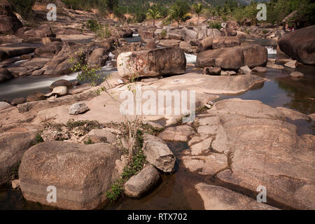 Kleiner Wasserfall in Yersin Nationalpark, Ninh Thuan, Nha Trang, Vietnam, Asien Stockfoto