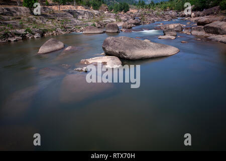 Kleiner Wasserfall in Yersin Nationalpark, Ninh Thuan, Nha Trang, Vietnam, Asien Stockfoto