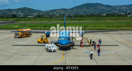 Dalat, Vietnam - 30.Oktober 2015. Eine ATR 72 Flugzeug der Vietnam Airlines Andocken an Lien Khuong Flughafen (DLI) in Dalat, Vietnam. Stockfoto