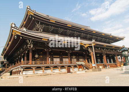 Der Aula der Higashi Hongan-ji in Kyoto. Dieser Tempel wurde im Jahre 1602 von der Shogun Tokugawa Ieyasu etabliert. Stockfoto