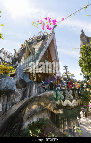 DA LAT, VIETNAM - 20. FEBRUAR 2018: Architektur eines Crazy House in Dalat, Vietnam Stockfoto