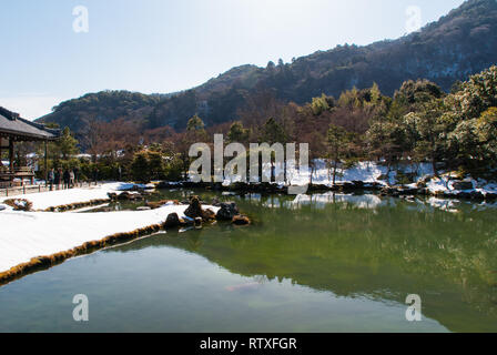 Die sogen Teich und Garten Tenryu-ji in Kyoto, Japan. Dieser Tempel ist der Kopf, der Tempel der Tenryu Zweig des Rinzai Zen Buddhismus. Stockfoto