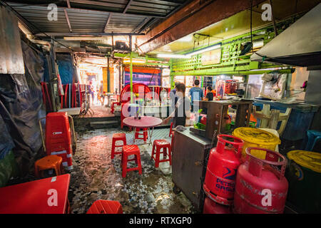Street Food Markt in Chinatown, Kuala Lumpur, Malaysia Abschaltdruck Stockfoto