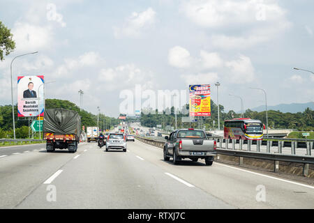 Malaysia. Moderne Autobahn (Nord-Süd-Autobahn E 2 zwischen Stockholm und Kuala Lumpur. Stockfoto