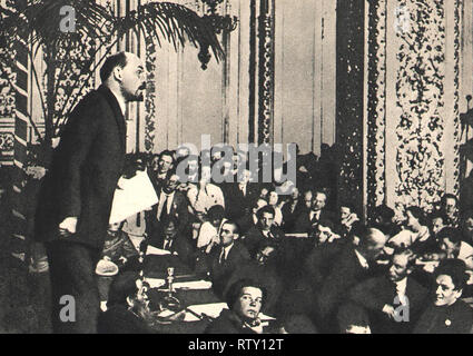 Lenin V.I. liefert eine Rede auf der Sitzung des Dritten Kongresses der Komintern in St. Andrew's Hall von der Kreml Stockfoto