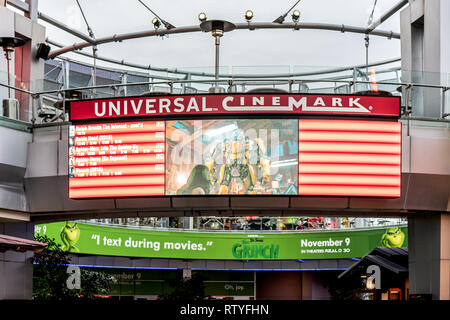 ORLANDO, Florida, USA - Dezember, 2018: cinemark Universal City Walk in Universal Studios, Insel der Abenteuer. Stockfoto