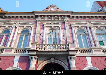 Rumänien - Altstadt Architektur in Targu Mures. Die Stadt ist auch als Tirgu Mures bekannt. Stockfoto