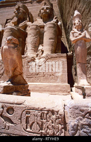 Großen Tempel des Ra-Harakhte, Abu Simbel, Ägypten Stockfoto