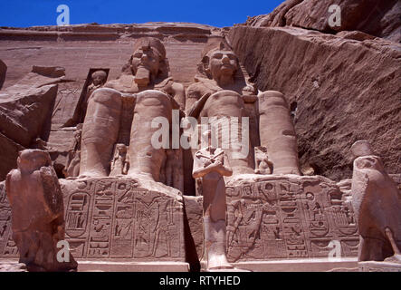 Großen Tempel des Ra-Harakhte, Abu Simbel, Ägypten Stockfoto