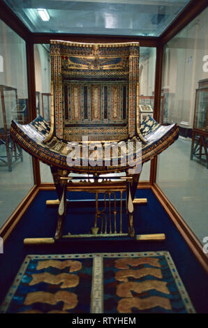 Kirchliche Stuhl und Hocker, Ägyptisches Museum, Kairo Stockfoto