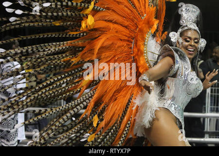 Sao Paulo, Brazill. 3 Mär, 2019. Parade der Vai-Vai, während des zweiten Tages der Paraden des samba Schulen, der besonderen Karneval Gruppe von Sao Paulo 2019, im Sambadromo do Anhembi. Quelle: Fabio Vieira/FotoRua/ZUMA Draht/Alamy leben Nachrichten Stockfoto