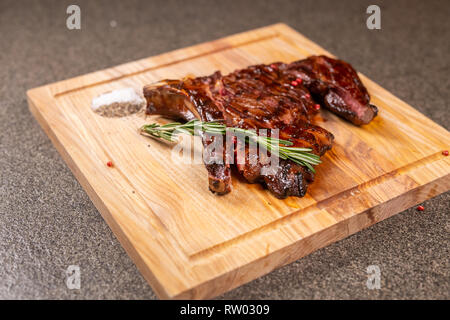 Essen, lecker, Pferdefleisch und Handwerk Konzept - serviert Gegrilltes Steak Stockfoto