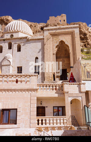 Mardin, südöstlichen Anatolien, Türkei: Fassade des 14. Jahrhunderts Zinciriye Medresesi (Sultan Isa Medrese) durch die Artuqids im Jahre 1385 gebaut. Stockfoto