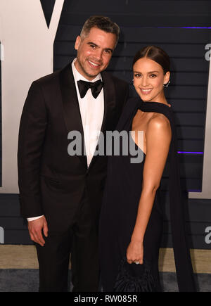 BEVERLY HILLS, Kalifornien - 24. Februar: Cash Warren, Jessica Alba besuchen 2019 Vanity Fair Oscar Party im Wallis Annenberg Center für Darstellende EIN Stockfoto