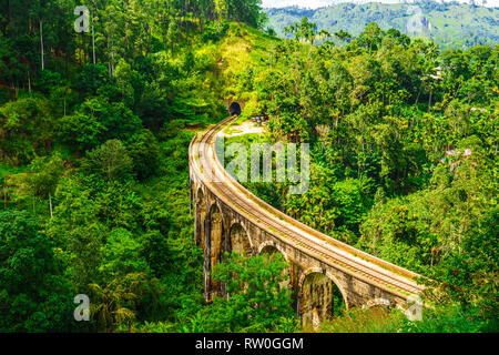 Blick auf neun Bögen Brücke in Sri Lanka, Ella Stockfoto