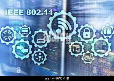 Drahtlose Datenübertragung Konzept IEEE 802.11. Server im Hintergrund. Stockfoto