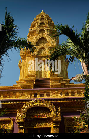 Kambodscha, Phnom Penh, Stadtzentrum, Wat Ounalom, goldenen Stupa cpntaining Augenbraue Reliquie des Buddha Stockfoto
