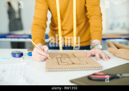 Arbeiten über neue Skizze Stockfoto