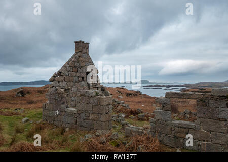 Ruiniert Häuschen auf Erraid Insel im Winter, Mull, Schottland Stockfoto