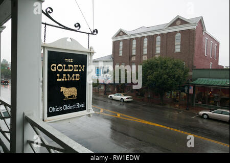 Das Goldene Lamm Hotel (ehemals Libanon Haus) im Jahr 1803 im Libanon, Ohio, das älteste Hotel in Ohio gegründet. Stockfoto