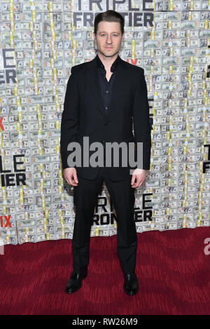 New York, USA. 3. Mär 2019. Benjamin McKenzie besucht die "Triple Frontier' Weltpremiere auf Jazz am Lincoln Center am 03 Maerz, 2019 in New York City. Credit: Erik Pendzich/Alamy leben Nachrichten Stockfoto