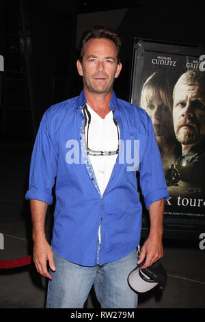 *** Foto *** LUKE PERRY tot bei 52 Luke Perry bei der 'Dark Tourist" Los Angeles Premiere Arclight, Hollywood, CA 08-14-13 David Edwards/DailyCeleb/MediaPunch Stockfoto