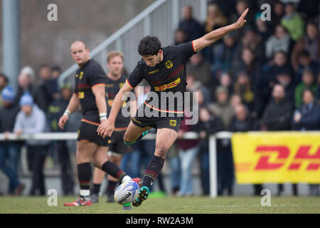 Heidelberg, Deutschland. 02 Mär, 2019. Dritte Match der Rugby Europa Meisterschaft 2019: Germany-Russia am 09.02.2019 in Heidelberg. Elfmeter von Christopher Hilsenbeck (Deutschland, 10). Credit: Jürgen Kessler/dpa/Alamy leben Nachrichten Stockfoto