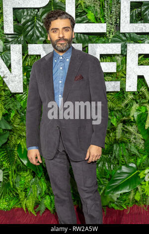 New York, New York, USA. 3. März, 2019. Darsteller Oscar Isaac besucht die Weltpremiere von Netflix "Triple Frontier" bei Jazz at Lincoln Center in New York City am 3. März 2019. Quelle: Jeremy Burke/Alamy leben Nachrichten Stockfoto