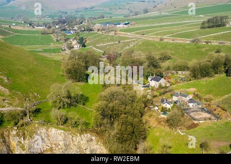Das Dorf Earl Sterndale in Derbyshire Peak District National Park Stockfoto