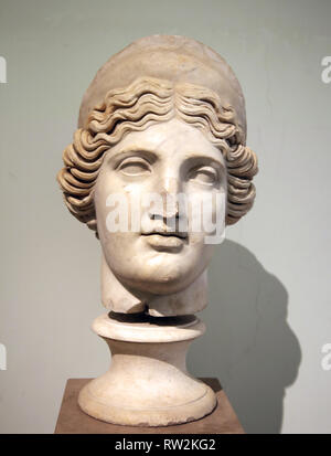 Juno. Antike römische Göttin. 2. Marmorbüste. Nationales Archäologisches Museum, Neapel. Italien. Stockfoto