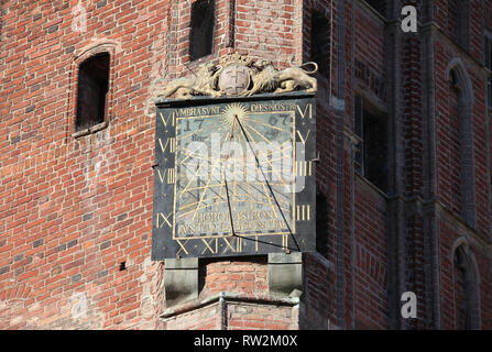 Sonnenuhr an Rechtstädtisches Rathaus Gebäude Stockfoto