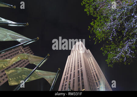 Weihnachtsschmuck am Rockefeller Center in Manhattan, New York City, New York, USA Stockfoto