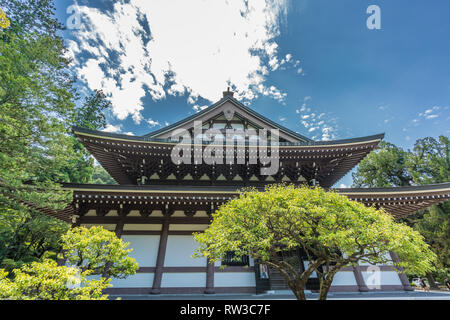 Butsuden Halle oder Aula der Engaku-ji Zen buddhistische Tempelanlage. Kamakura, Präfektur Kanagawa, Japan Stockfoto