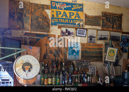 BUENOS AIRES, ARGENTINIEN, 18. JUNI 2018: Historische Plakate von Boca Juniors, Buenos Aires, Argentinien, am 18. Juni 2018 Stockfoto