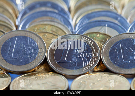 Eine Menge Euro Münzen. Stockfoto