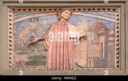 Dante Alighieri ist in vielen Platten entlang der Straßen von Florenz, Societa Dante Alighieri Gesellschaft Gebäude, Toskana, Italien vertreten Stockfoto