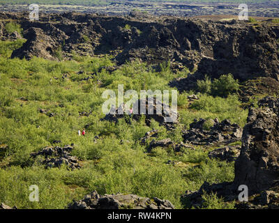 Dimmuborgir - Bereich der ungewöhnlich geformten Lavafelder, Höhle und vulkanische Felsformationen, östlich von Myvatn, Island. Stockfoto