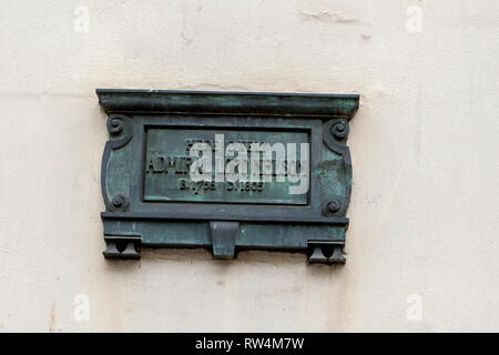 Bronzene Gedenktafel zur Erinnerung an Lord Nelsons Aufenthalt im Manvers Street, Bath, N.E. Somerset, England, Großbritannien Stockfoto