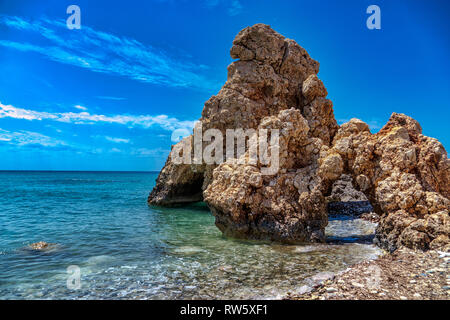 Zypern, Paphos, Rock von ROMIOU der legendären der Aphrodite Stockfoto