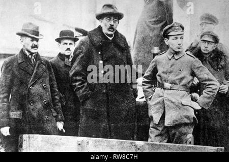 Wahlen in Deutschland. In der Nähe der Umfrage, in Potsdam Palace, Berlin ca. 1919 Stockfoto